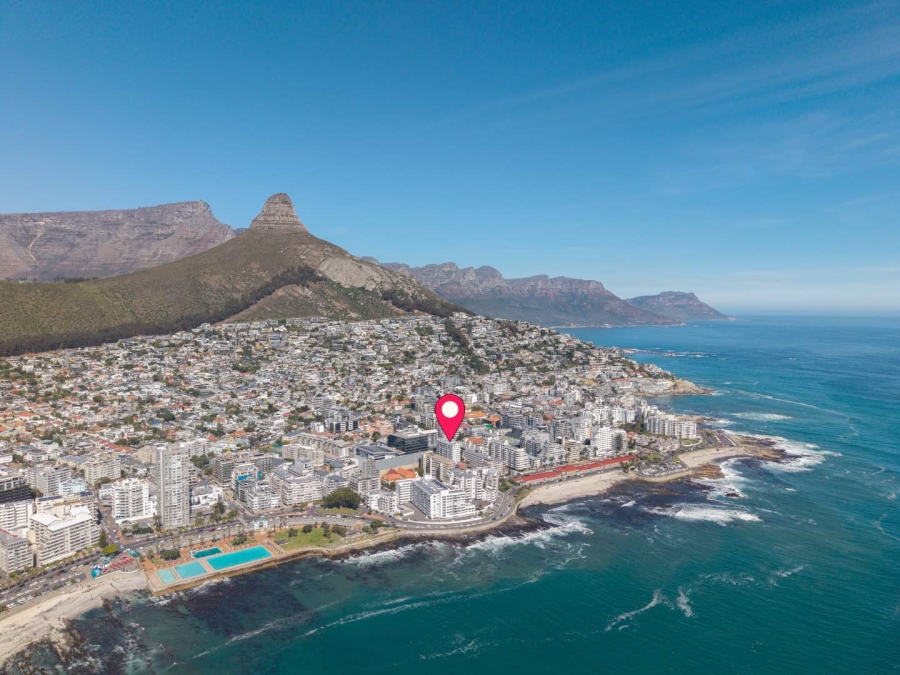 2 Bedroom Property for Sale in Sea Point Western Cape